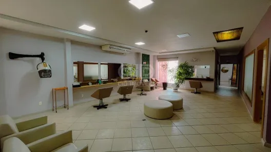 Prédio Comercial à venda, 553m² no Quilombo, Cuiabá