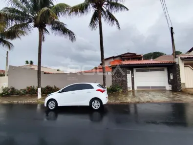 Casa de Condomínio com 5 Quartos à venda, 261m² no Residencial Samambaia, São Carlos