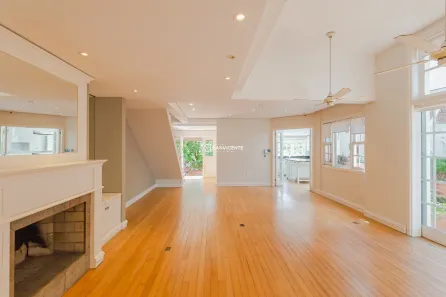 Casa com 3 Quartos à venda, 309m² no Chácara das Pedras, Porto Alegre