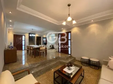 Sobrado com 4 Quartos à venda, 325m² no Jardim Santa Maria, Jacareí
