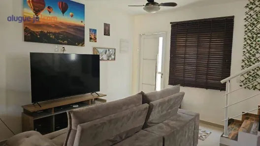 Casa de Condomínio com 2 Quartos à venda, 72m² no Loteamento Vila Romana, Jacareí