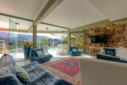 Casa com 3 Quartos à venda, 2440m² no Praia Vermelha, Ubatuba