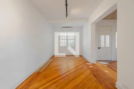 Casa com 3 Quartos à venda, 240m² no Jardim Europa, São Paulo