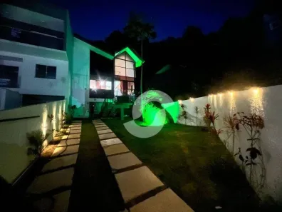Casa com 3 Quartos à venda, 120m² no Piratininga, Niterói
