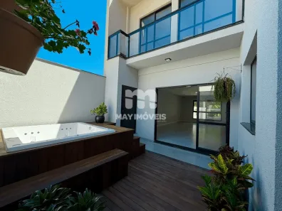 Sobrado com 3 Quartos à venda, 250m² no Cabeçudas, Itajaí
