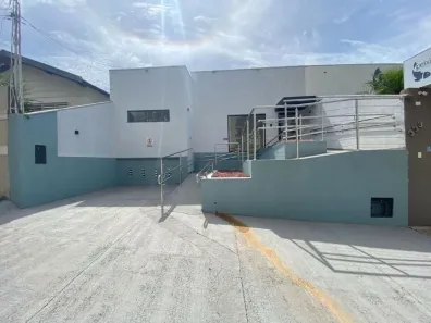 Prédio Comercial para alugar, 180m² no Centro (Padre Nóbrega), Marília
