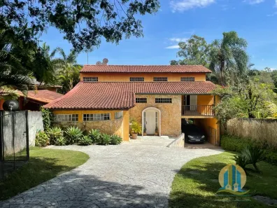Fazenda/Sítio com 3 Quartos à venda, 2200m² no Sítio do Rosário, Santana de Parnaíba