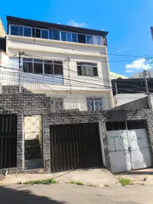 Casa com 2 Quartos à venda, 102m² no Vila Furtado de Menezes, Juiz de Fora