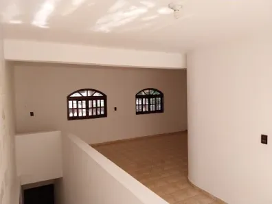 Casa com 3 Quartos à venda, 250m² no Jardim Tamoio, Jundiaí