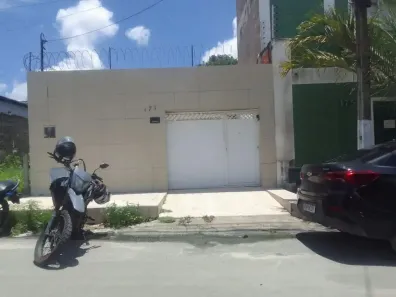 Casa com 2 Quartos à venda, 95m² no Jangurussu, Fortaleza
