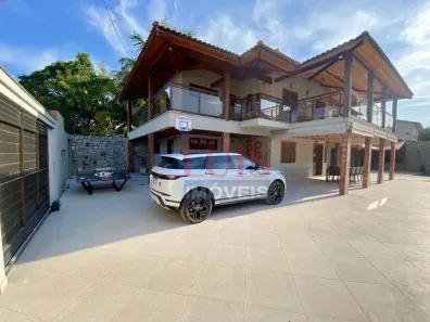 Casa com 6 Quartos para alugar, 223m² no Itaipu, Niterói