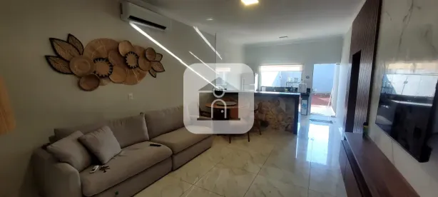 Casa com 3 Quartos para alugar, 120m² no Santa Rosa, Uberlândia