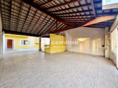 Sobrado com 3 Quartos para alugar, 150m² no Jardim Altos de Santana II, Jacareí