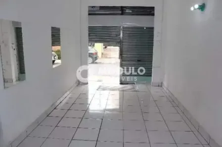 Ponto Comercial para alugar, 40m² no Centro, Uberlândia