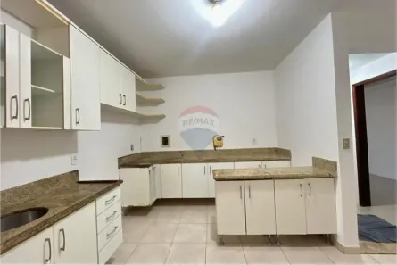 Apartamento com 9 Quartos para alugar, 563m² no Centro, Lauro de Freitas