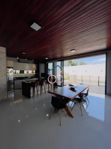Casa de Condomínio com 3 Quartos à venda, 202m² no Petrópolis, Várzea Grande