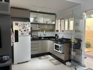 Casa de Condomínio com 3 Quartos à venda, 131m² no Camaquã, Porto Alegre