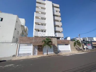 Apartamento com 2 Quartos para alugar, 75m² no Tubalina, Uberlândia