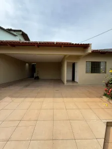 Casa com 5 Quartos à venda, 320m² no Goiânia 2, Goiânia