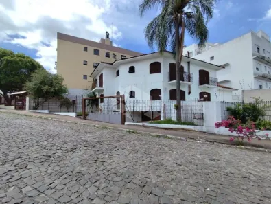 Prédio Comercial com 5 Quartos para alugar, 356m² no Nossa Senhora de Lourdes, Santa Maria