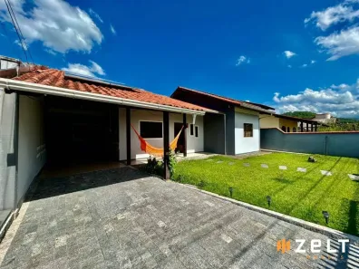 Casa com 3 Quartos para alugar, 157m² no Passo Manso, Blumenau