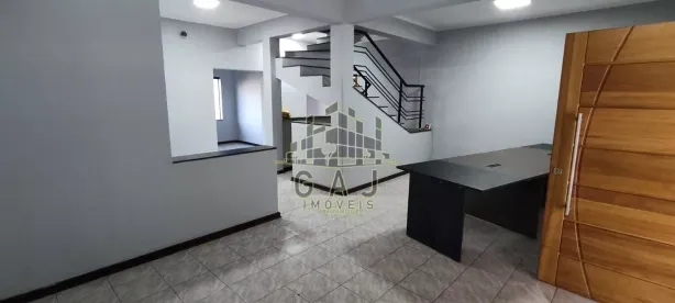 Casa com 3 Quartos para venda ou aluguel, 279m² no Parque Novo Mundo, Americana