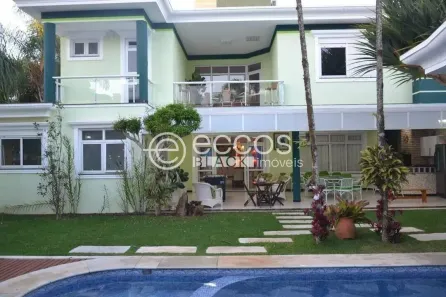 Casa de Condomínio com 4 Quartos para alugar, 458m² no Jardim Karaíba, Uberlândia