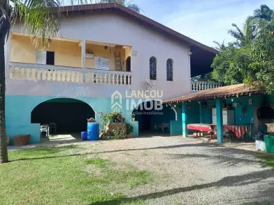 Fazenda/Sítio com 3 Quartos à venda, 1800m² no Chácaras Clube Castanheiro, Várzea Paulista