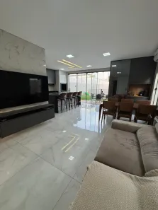Casa de Condomínio com 3 Quartos à venda, 300m² no Condomínio Belvedere II, Cuiabá