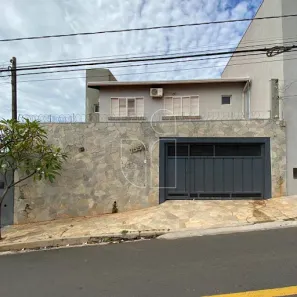 Casa com 3 Quartos à venda, 225m² no Jardim Dirceu, Marília