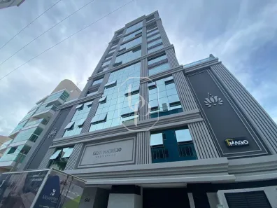 Apartamento com 3 Quartos à venda, 117m² no Meia Praia, Itapema