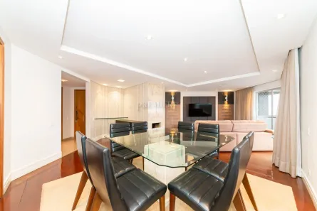 Apartamento com 4 Quartos para alugar, 177m² no Centro, Curitiba