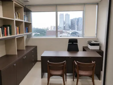 Sala Comercial à venda, 50m² no Caminho das Árvores, Salvador