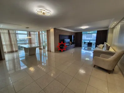 Apartamento com 5 Quartos à venda, 320m² no Maurício de Nassau, Caruaru