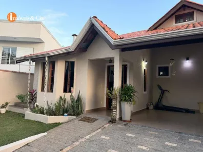 Casa com 3 Quartos à venda, 250m² no Jardim Paulista, Atibaia