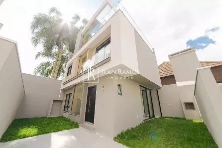 Sobrado com 4 Quartos à venda, 150m² no Bom Retiro, Curitiba