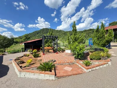 Fazenda/Sítio com 3 Quartos à venda, 360m² no , Vera Cruz