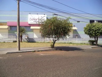 Sala Comercial para alugar, 96m² no Santa Mônica, Uberlândia
