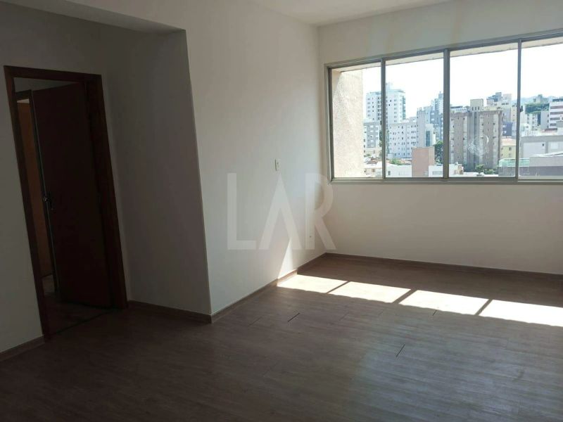 Apartamento com 3 quartos — Santo Antônio, Belo Horizonte