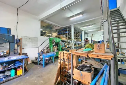 Prédio Comercial à venda, 316m² no Parque Maria Domitila, São Paulo