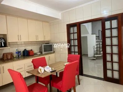 Sobrado com 4 Quartos à venda, 256m² no Nova Petrópolis, São Bernardo do Campo