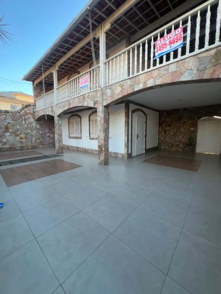 Casa com 8 quartos — Santa Amélia, Belo Horizonte