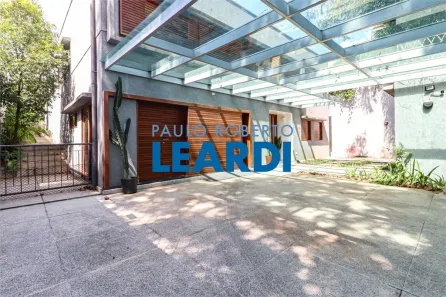 Sobrado com 4 Quartos à venda, 540m² no Alto de Pinheiros, São Paulo