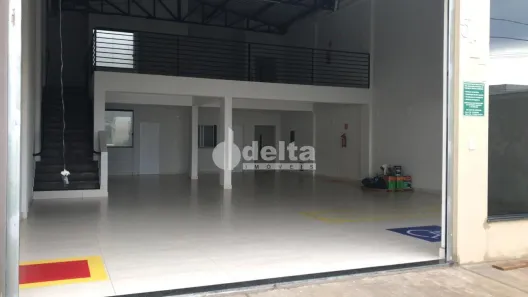 Ponto Comercial para alugar, 394m² no Bosque dos Buritis, Uberlândia