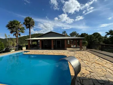 Fazenda/Sítio com 3 Quartos à venda, 255m² no , Santa Branca