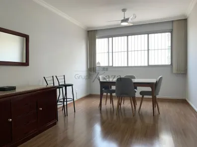 Apartamento com 3 Quartos para alugar, 81m² no Vila Adyana, São José dos Campos
