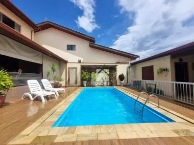 Sobrado com 4 Quartos à venda, 317m² no Santa Cruz, Americana