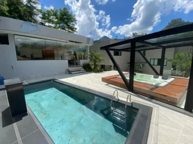 Casa de Condomínio com 5 Quartos à venda, 680m² no Parque do Imbui, Teresópolis