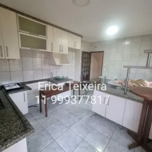 Casa de Condomínio com 3 Quartos para alugar, 185m² no Vila Gomes, São Paulo
