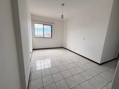 Apartamento com 3 Quartos para alugar, 70m² no São Brás, Belém